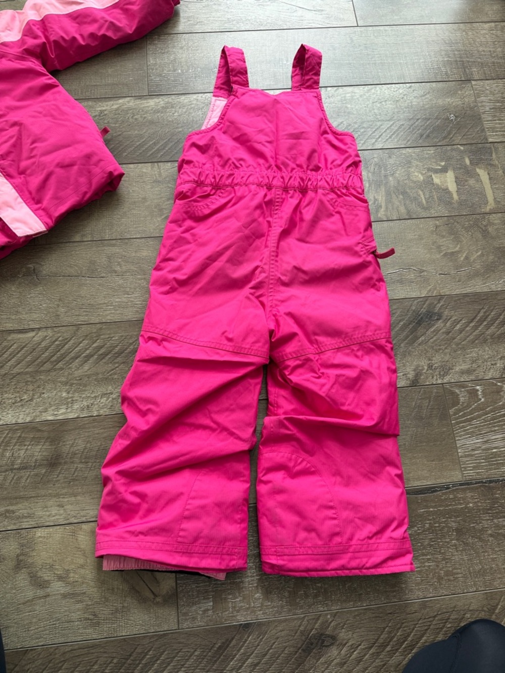 Patagonia Kids pink Snow Jacket and Bib Overalls - Picture 6 of 16